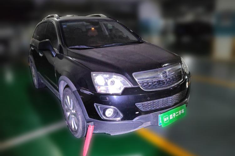 Used Opel Antara 2013 2.4L Two-Wheel Drive Comfort Edition Front Right 45 Deg