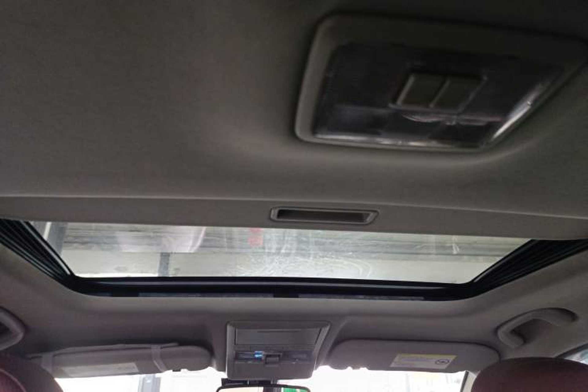 Used Opel Antara 2013 2.4L Two-Wheel-Drive Luxury Edition Headliner