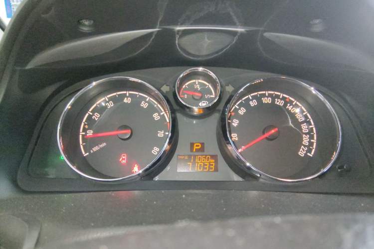 Used Opel Antara 2013 2.4L 4x4 Luxury Edition Instrument Cluster