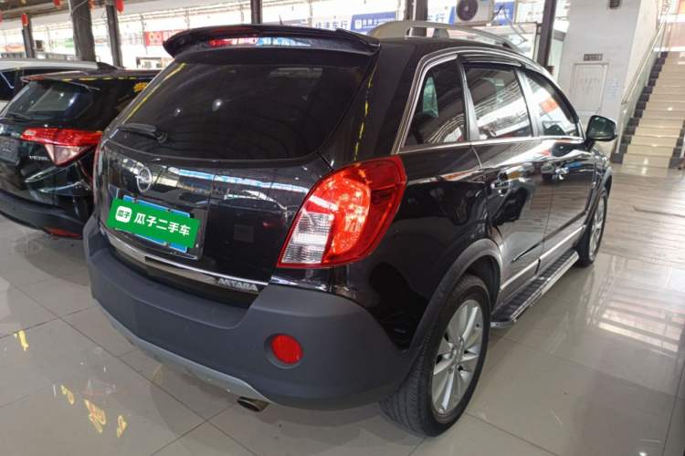 Used Opel Antara 2013 2.4L Two-Wheel-Drive Luxury Edition Rear Right 45 Deg