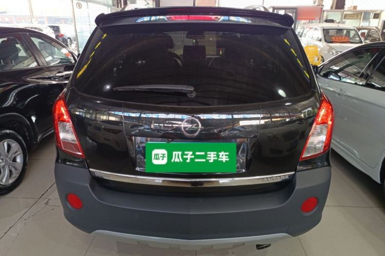 Used Opel Antara 2013 2.4L Two-Wheel-Drive Luxury Edition Rear