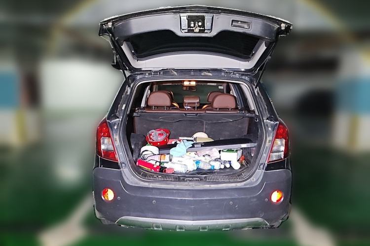 Used Opel Antara 2013 2.4L Two-Wheel-Drive Luxury Edition Trunk