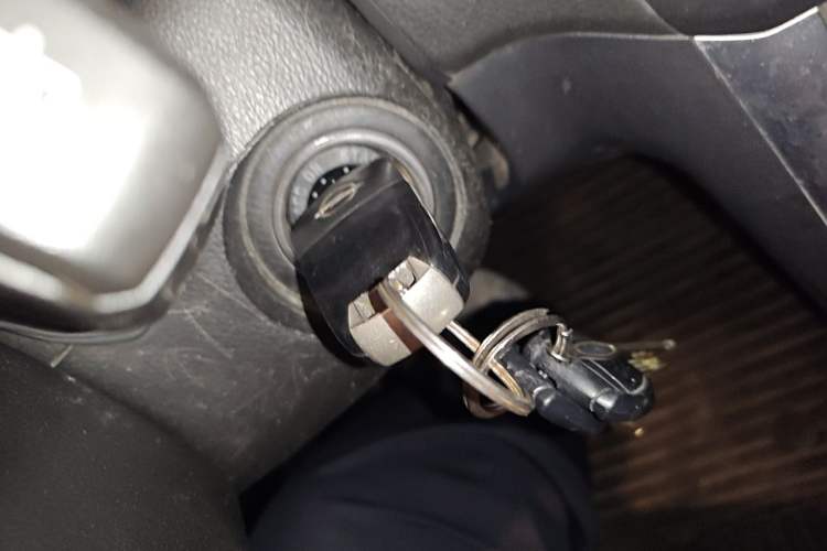 Used Opel Antara 2013 2.4L Two-Wheel-Drive Luxury Edition Vehicle Key