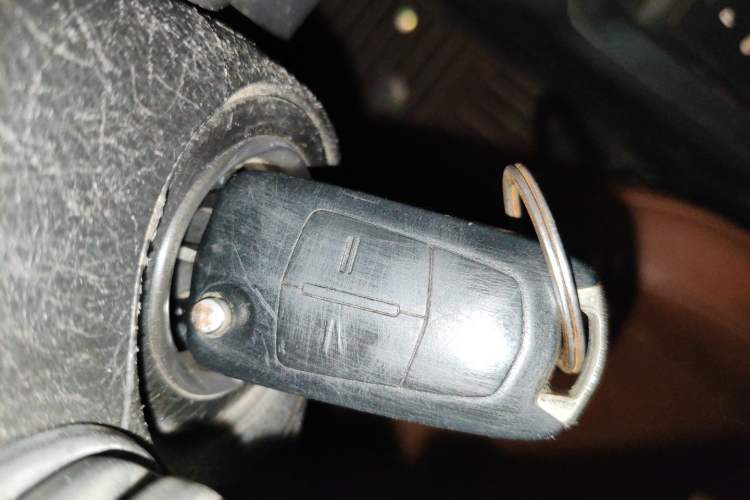 Used Opel Antara 2013 2.4L Two-Wheel Drive Comfort Edition Vehicle Key