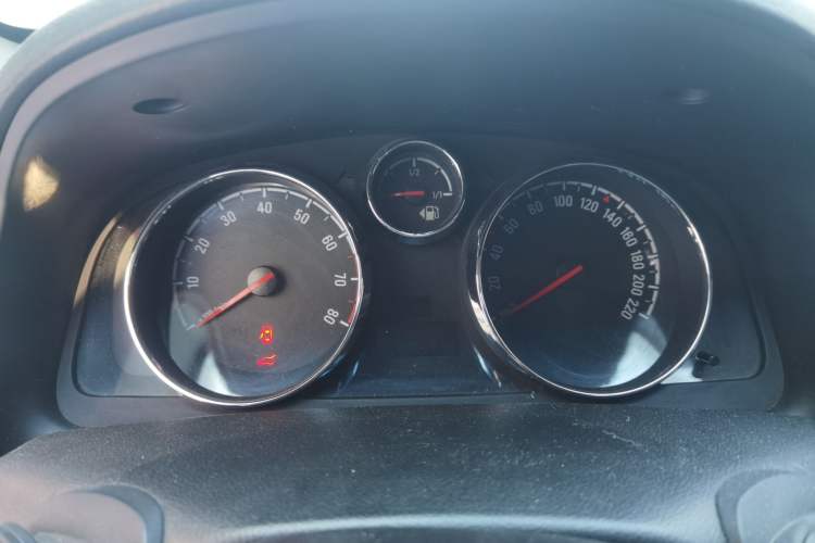 Used Opel Antara 2013 2.4L 4x4 Luxury Edition Instrument Cluster
