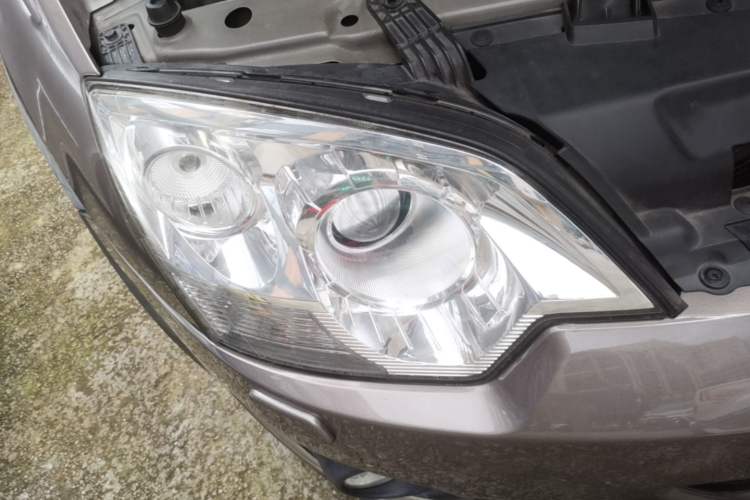 Used Opel Antara 2013 2.4L 4x4 Luxury Edition Right Front Headlight