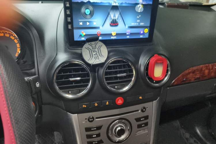 Used Opel Antara 2013 2.4L Two-Wheel-Drive Luxury Edition Audio And AC Panel