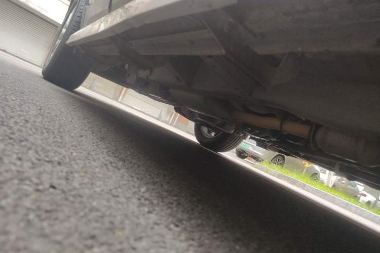 Used Opel Antara 2013 2.4L Two-Wheel-Drive Luxury Edition Chassis Front Right