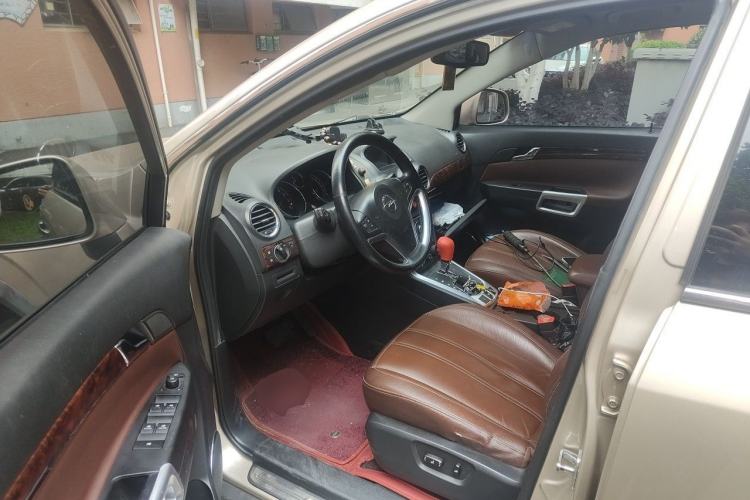 Used Opel Antara 2013 2.4L Two-Wheel-Drive Luxury Edition Driver Seat