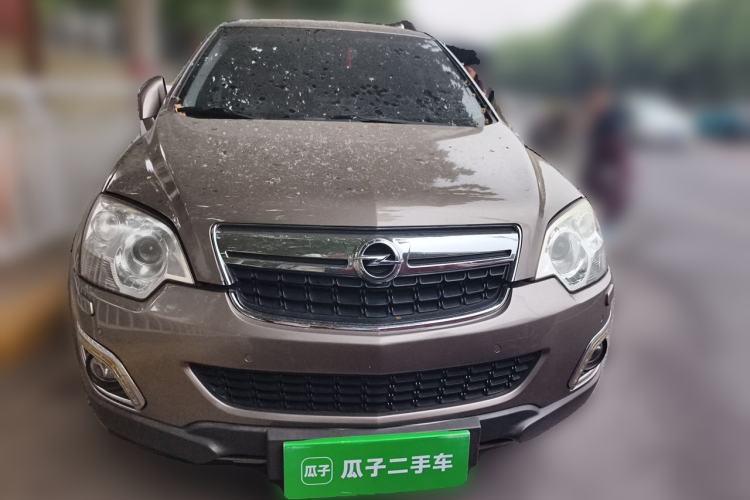 Used Opel Antara 2013 2.4L Two-Wheel-Drive Luxury Edition Front
