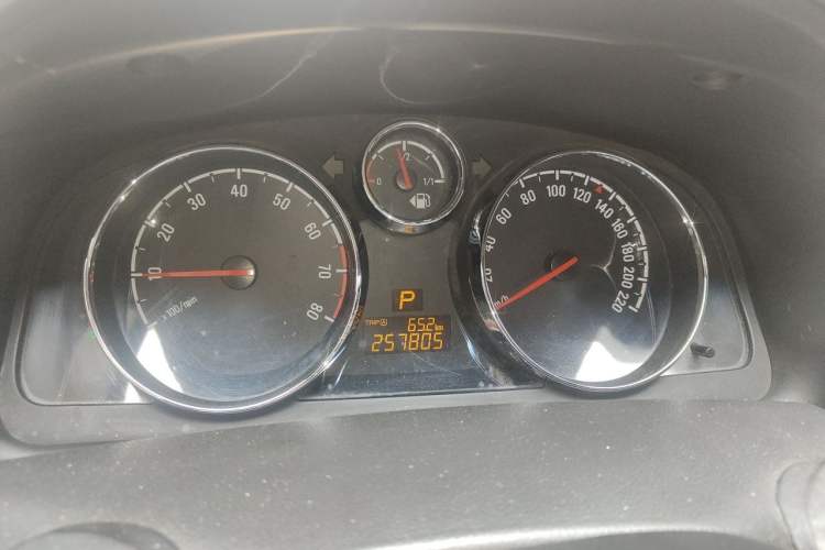 Used Opel Antara 2013 2.4L Two-Wheel-Drive Luxury Edition Instrument Cluster