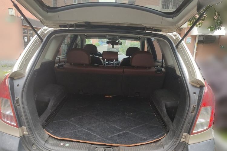 Used Opel Antara 2013 2.4L Two-Wheel-Drive Luxury Edition Trunk