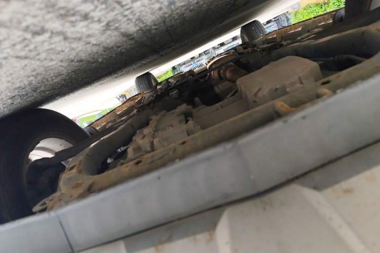 Used Opel Antara 2013 2.4L Two-Wheel Drive Comfort Edition Chassis Front