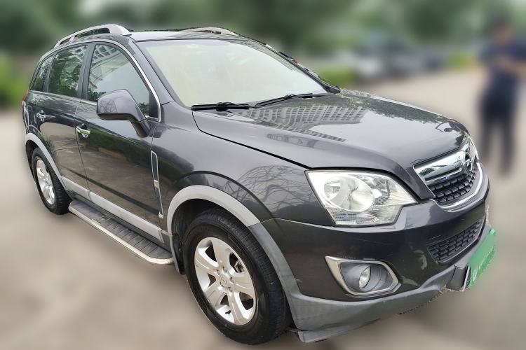 Used Opel Antara 2013 2.4L Two-Wheel Drive Comfort Edition Front Right 45 Deg