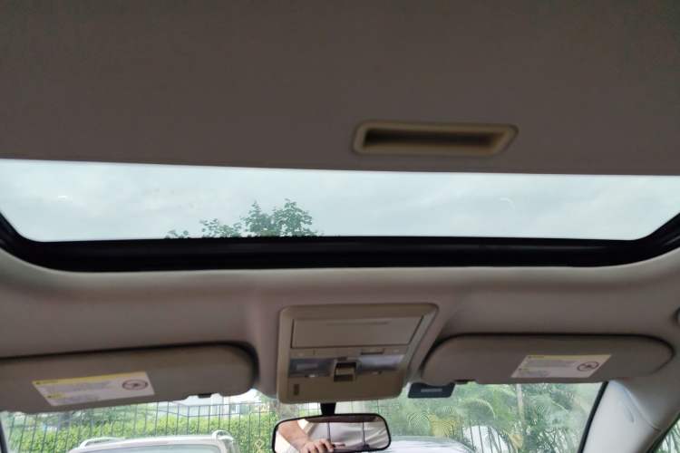 Used Opel Antara 2013 2.4L Two-Wheel Drive Comfort Edition Headliner