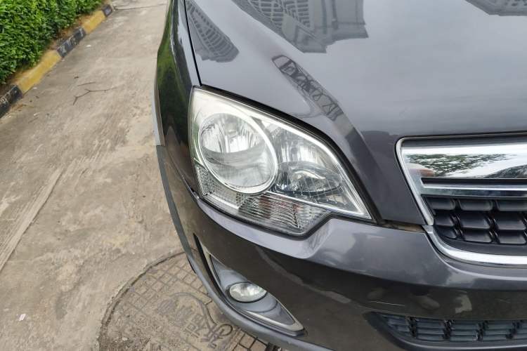 Used Opel Antara 2013 2.4L Two-Wheel Drive Comfort Edition Right Front Headlight