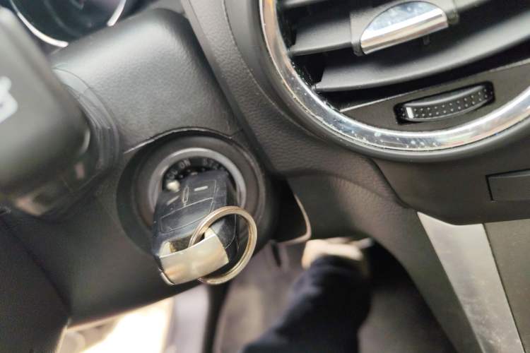 Used Opel Antara 2013 2.4L Two-Wheel Drive Comfort Edition Vehicle Key