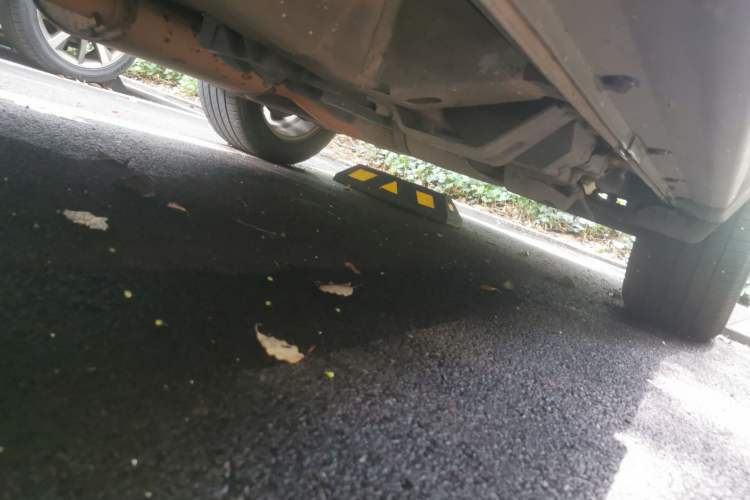 Used Opel Antara 2013 2.4L Two-Wheel-Drive Luxury Edition Chassis Front Left
