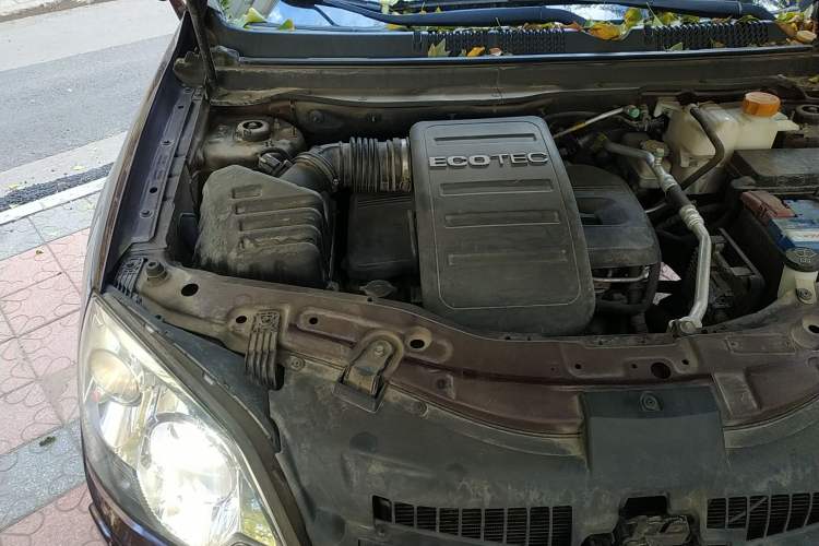 Used Opel Antara 2013 2.4L Two-Wheel-Drive Luxury Edition Engine Bay Right