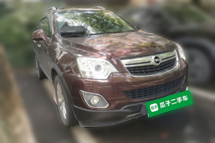 Used Opel Antara 2013 2.4L Two-Wheel-Drive Luxury Edition Front Right 45 Deg