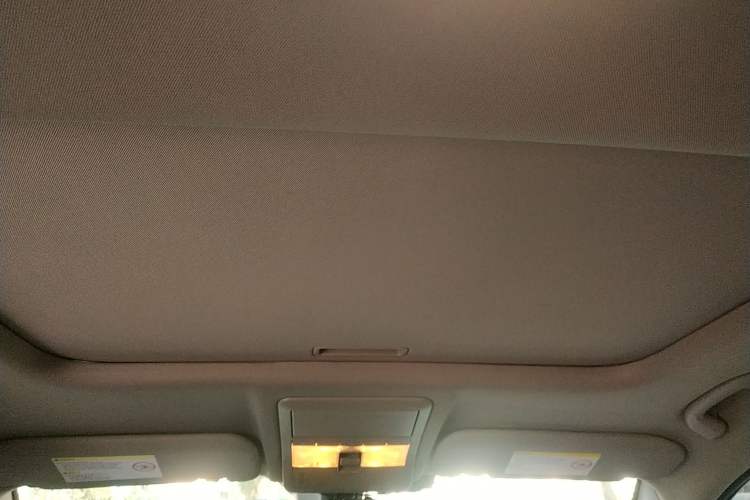 Used Opel Antara 2013 2.4L Two-Wheel-Drive Luxury Edition Headliner