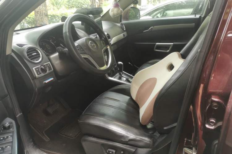 Used Opel Antara 2013 2.4L Two-Wheel-Drive Luxury Edition Left Front Seat