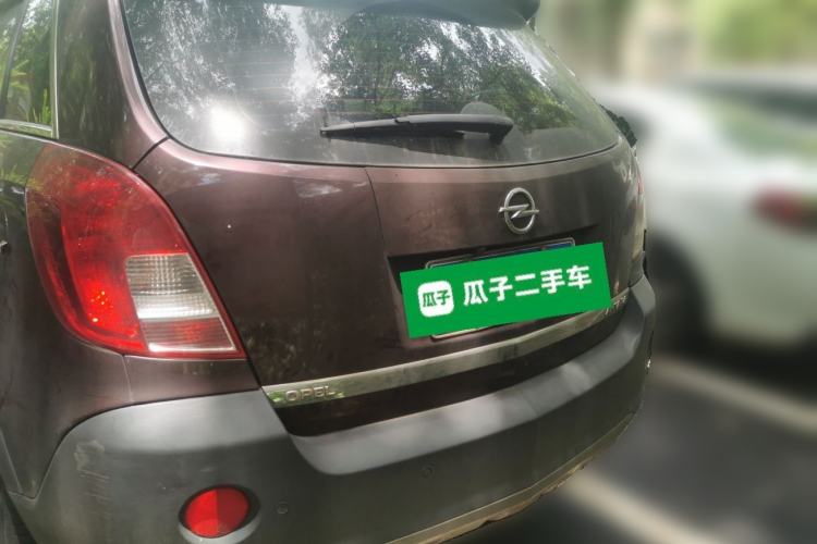 Used Opel Antara 2013 2.4L Two-Wheel-Drive Luxury Edition Rear