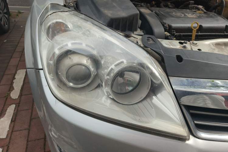 Used Opel Astra 2010 1.8 A+ Standard Edition Right Front Headlight