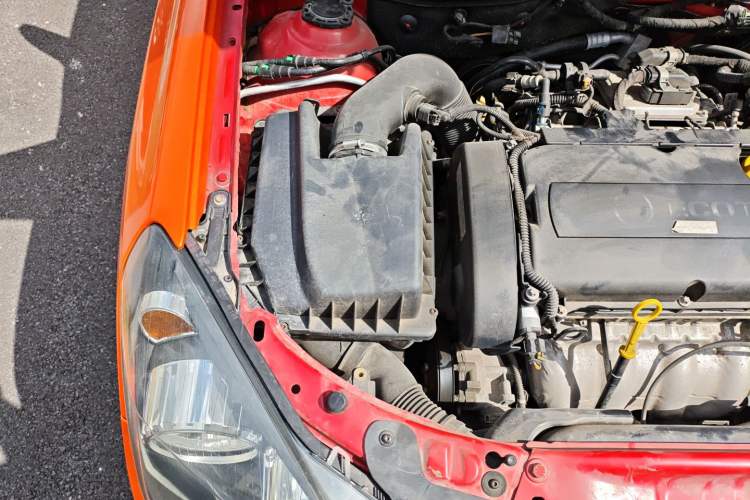 Used Opel Astra 2010 1.8 GTC Panoramic Windshield Edition Engine Bay Right