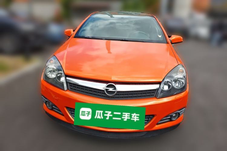 Used Opel Astra 2010 1.8 GTC Panoramic Windshield Edition Front