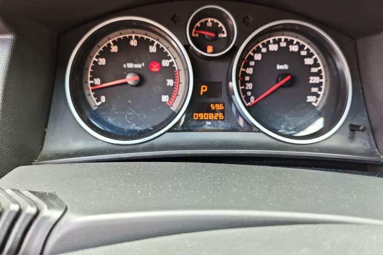 Used Opel Astra 2010 1.8 GTC Panoramic Windshield Edition Odometer Close Up