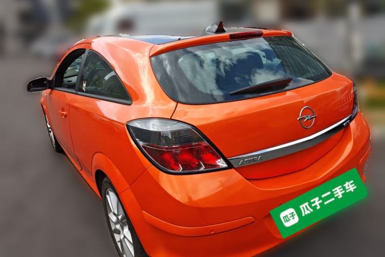 Used Opel Astra 2010 1.8 GTC Panoramic Windshield Edition Rear Left 45 Deg