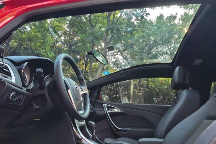 Used Opel Astra 2014 1.4T GTC Sport Model Interior 4