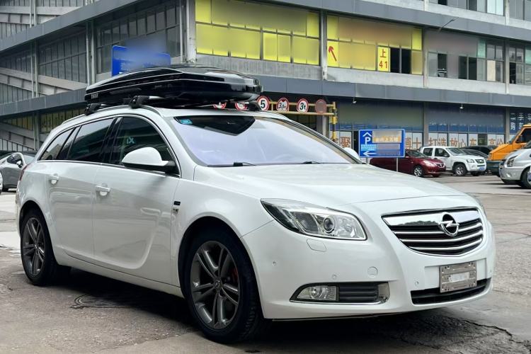Used Opel Insignia 2013 2.0T Two-Wheel-Drive Luxury Version Exterior 2