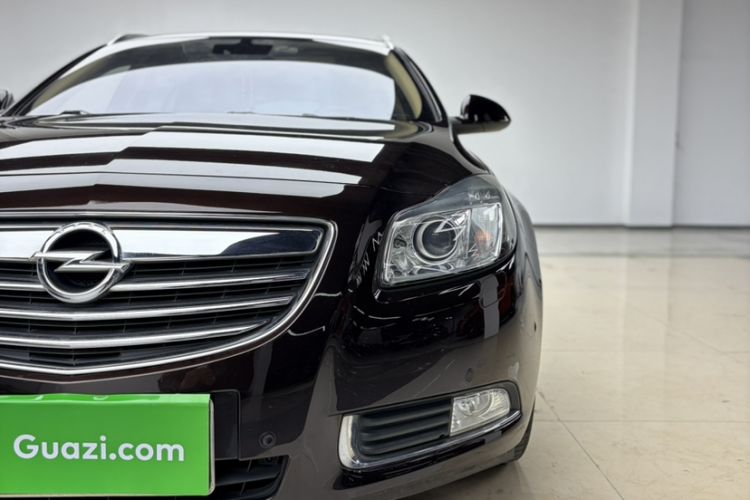 Used Opel Insignia 2013 2.0T Two-Wheel-Drive Luxury Version Left Front Headlight