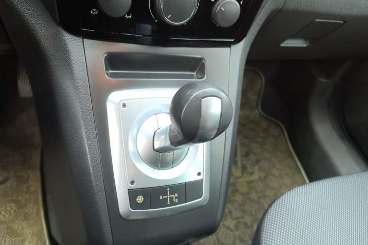 Used Opel Zafira 2010 1.8L MTA Gear Lever