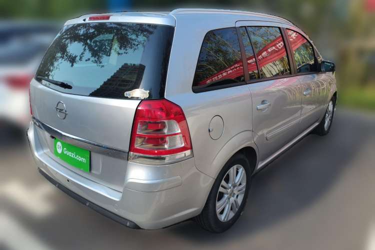 Used Opel Zafira 2010 1.8L MTA Rear Right 45 Deg