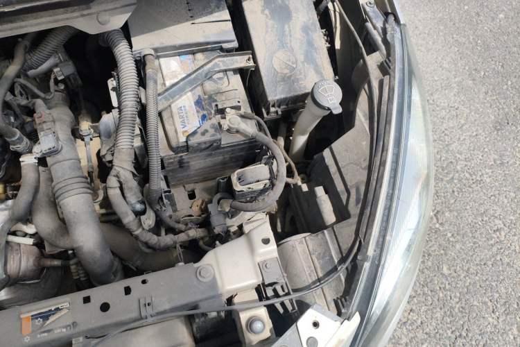 Used Opel Zafira 2013 1.4T Five-Seat Comfort Version Engine Bay Left
