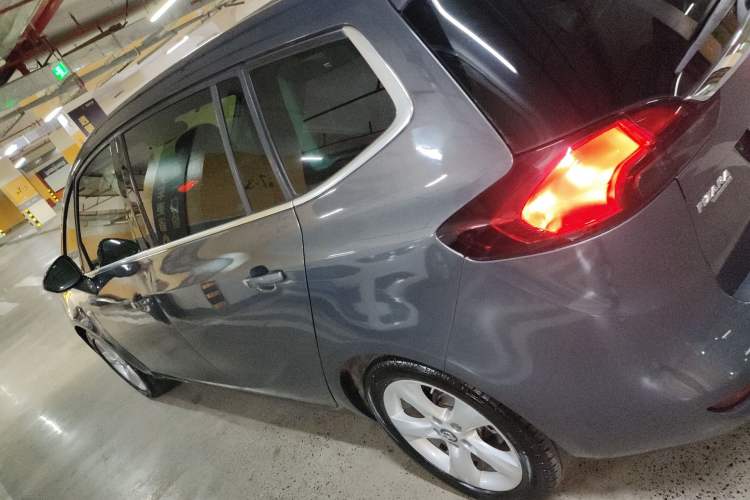 Used Opel Zafira 2013 1.4T Seven-Seater Luxury Model Exterior 3