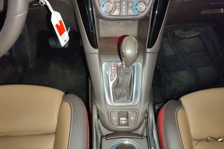Used Opel Zafira 2013 1.4T Seven-Seater Luxury Model Gear Lever