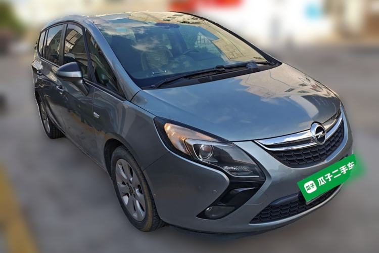 Used Opel Zafira 2013 1.4T Five-Seat Comfort Version Front Right 45 Deg
