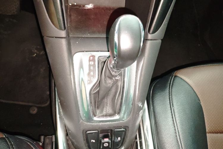 Used Opel Zafira 2013 1.4T Seven-Seater Luxury Model Gear Lever