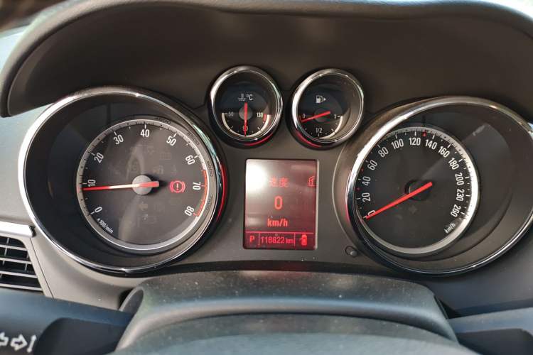 Used Opel Zafira 2013 1.4T Five-Seat Comfort Version Instrument Cluster