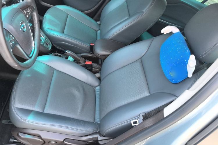 Used Opel Zafira 2013 1.4T Five-Seat Comfort Version Left Front Seat