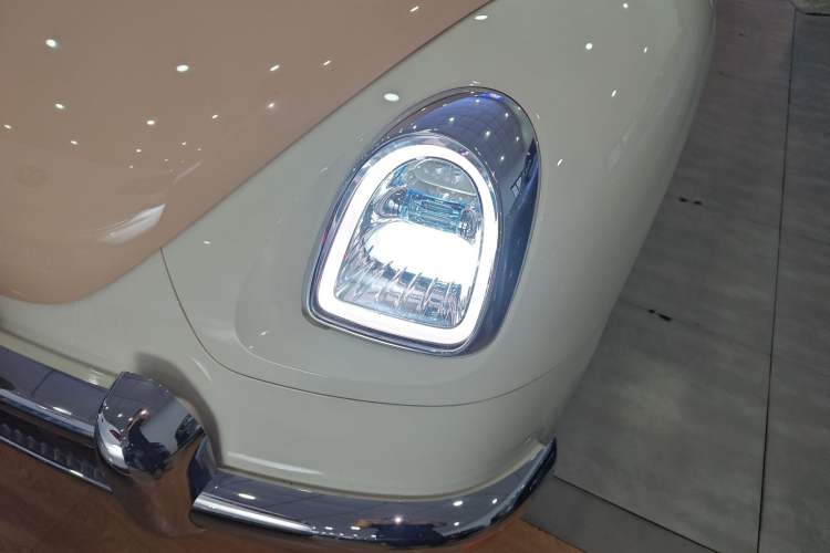 Used ORA Ballet Cat 2023 401 km Luxury Version Left Front Headlight