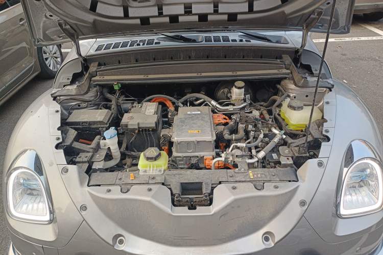Used ORA Ballet Cat 2023 401 km Luxury Version Engine Bay