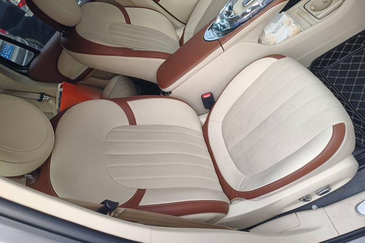 Used ORA Ballet Cat 2023 401 km Luxury Version Right Front Seat