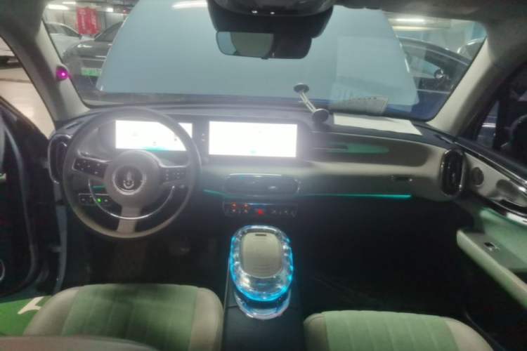 Used ORA Ballet Cat 2022 401 km Alice Edition Center Console