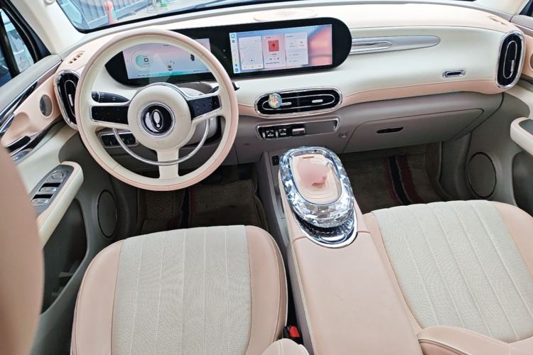 Used ORA Ballet Cat 2022 401 km Nutcracker Edition Center Console
