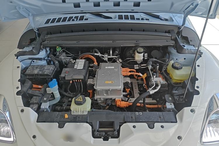 Used ORA Ballet Cat 2022 401 km Nutcracker Edition Engine Bay